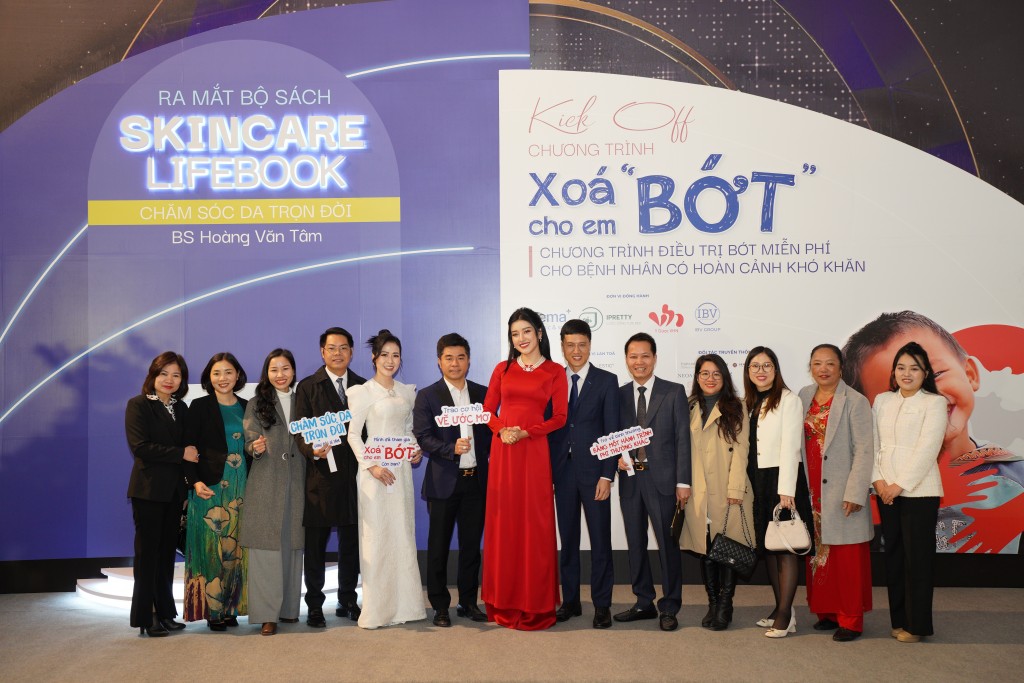 Bác sĩ nội trú cùng hành trình xóa “bớt” cho em miễn phí